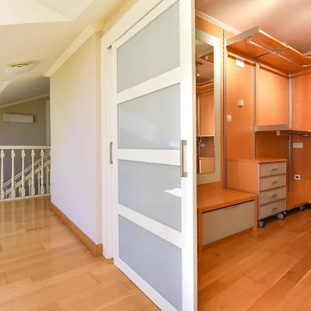 Myhouseasturias - Moderno Duplex Con Parking Gijon